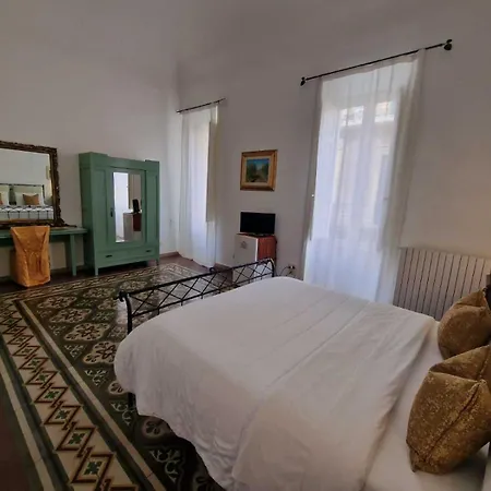 Frühstückspension '900 Centro 3*