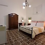 Alojamento de Acomodação e Pequeno-almoço '900 Centro Lecce