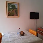 Alojamento de Acomodação e Pequeno-almoço '900 Centro 3*