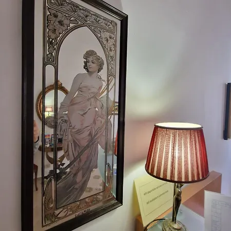 '900 Centro Bed & Breakfast 3*