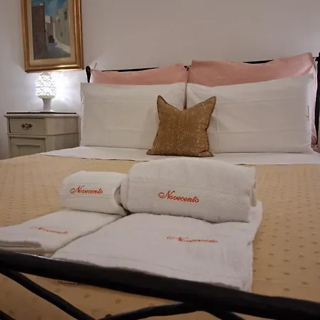 '900 Centro Bed & Breakfast *