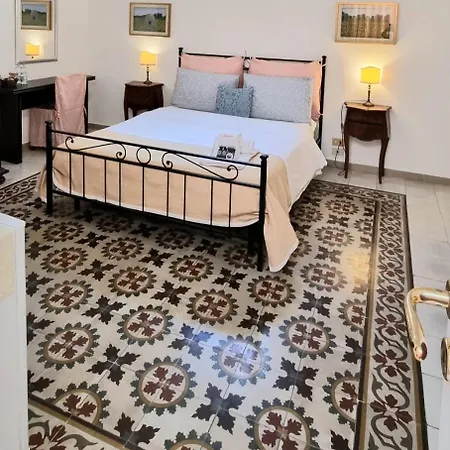 Oda ve Kahvaltı '900 Centro 3*