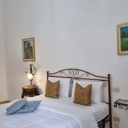 '900 Centro Bed & Breakfast *